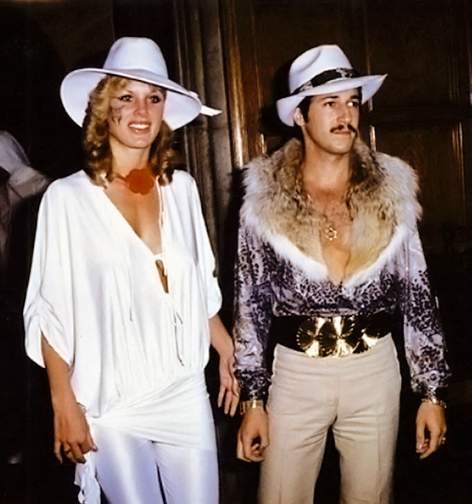 Na Foto: Dorothy Stratten e seu marido Paul Snider em uma festa em Los Angeles em 1980. Possessivo e paranóico, Paul Snider 