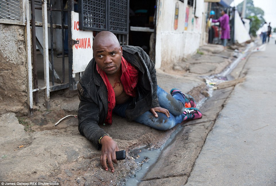 Fotografia de um Assassinato: os últimos momentos de Emmanuel Sithole.