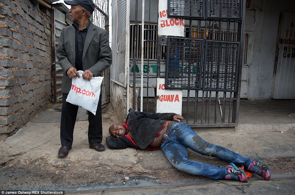 Fotografia de um Assassinato: os últimos momentos de Emmanuel Sithole.